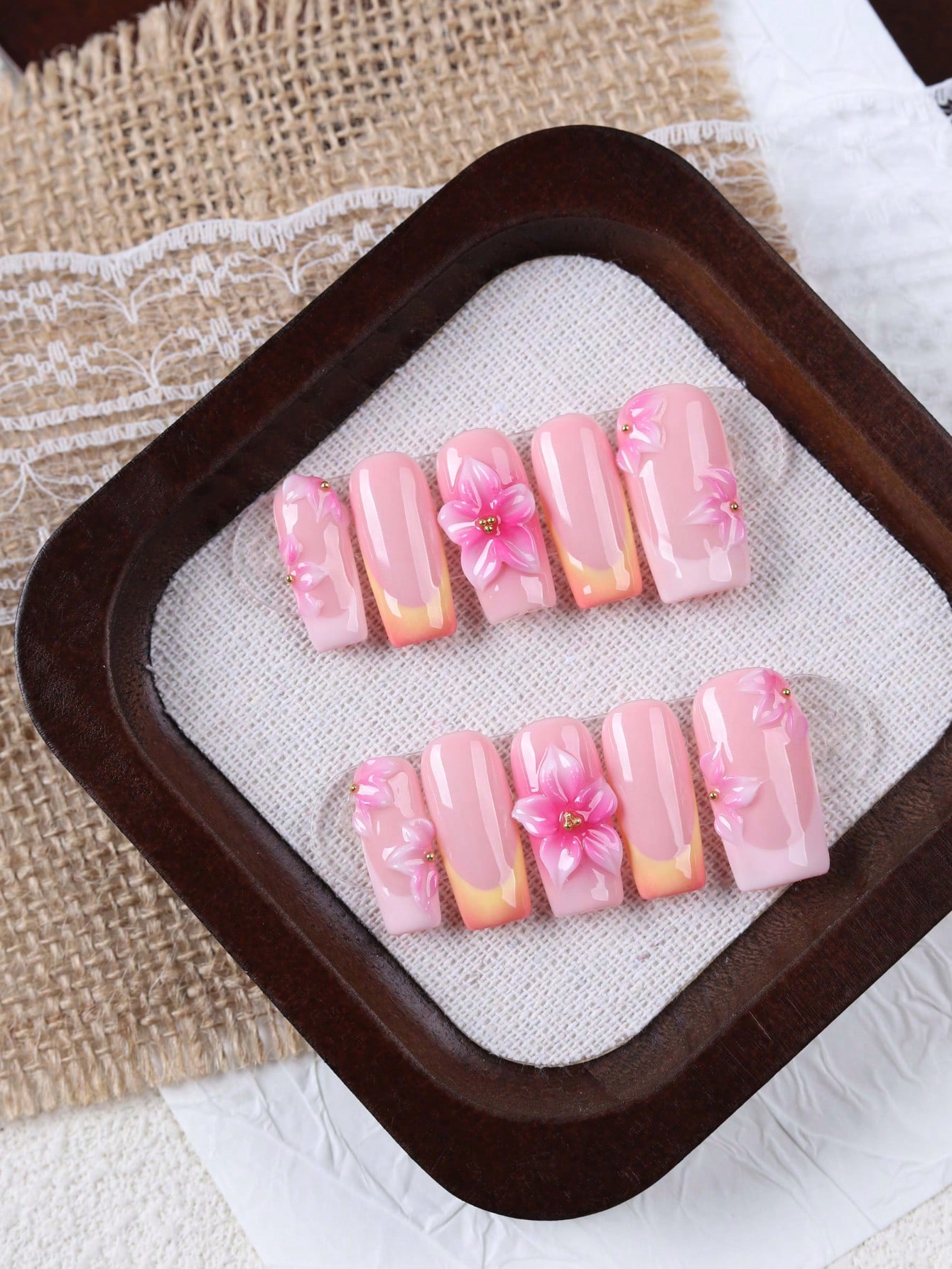 10 Pieces of Medium-Length Rec - đánh giá và giá Nail Art Gold