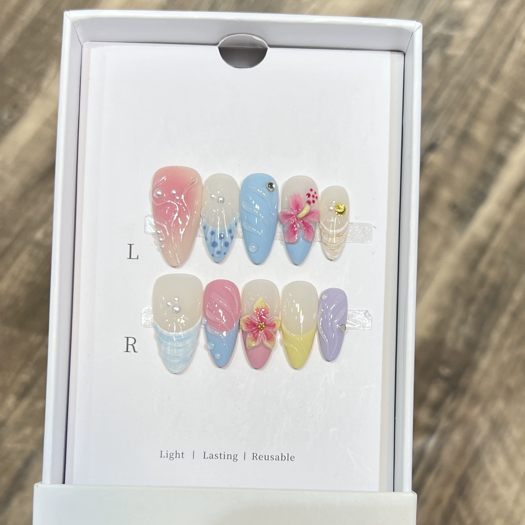 10Pcs Summer Island Style Fake - đánh giá và giá Nail Art Gold